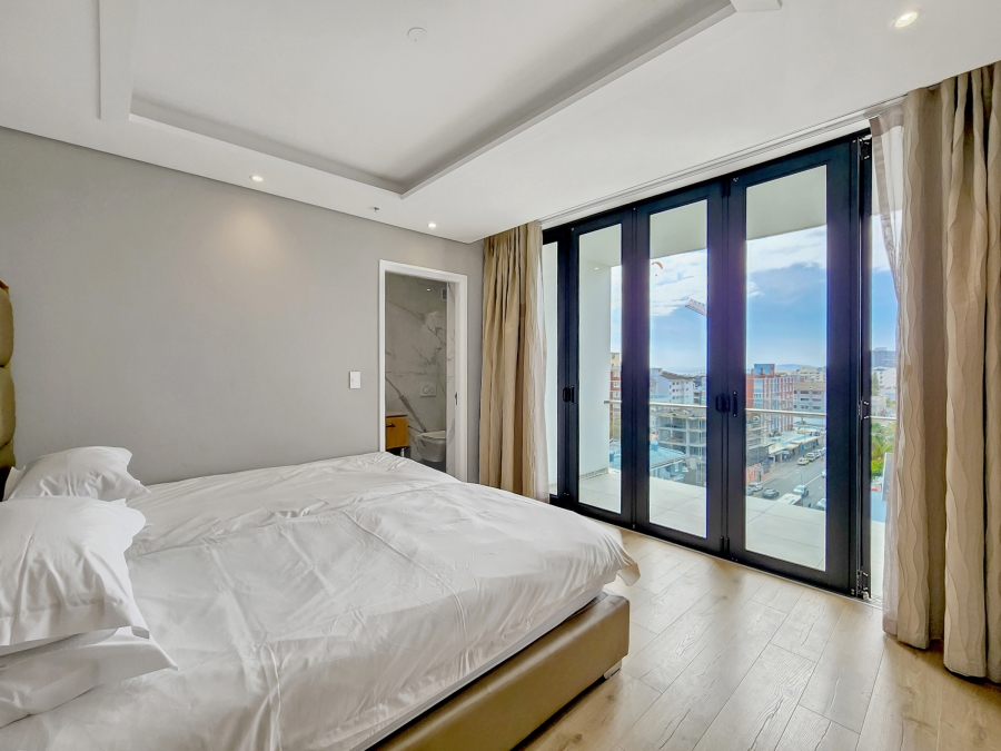 To Let 3 Bedroom Property for Rent in Sea Point Western Cape